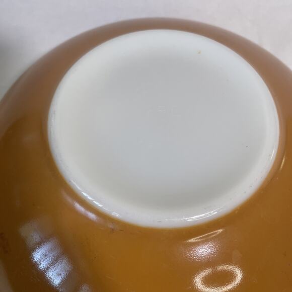 Vintage Pyrex Old Orchard Brown 4 Qt Cinderella Mixing Bowl #444 Made in USA - Picture 6 of 9